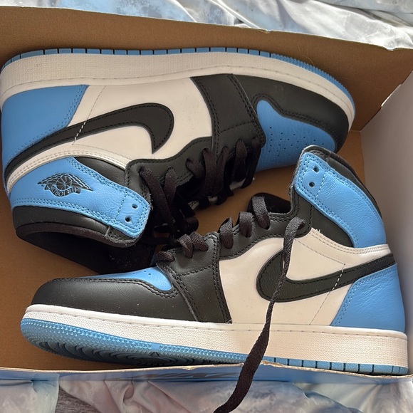 Jordan 1 UNC worn 1x Size - Picture 1 of 2